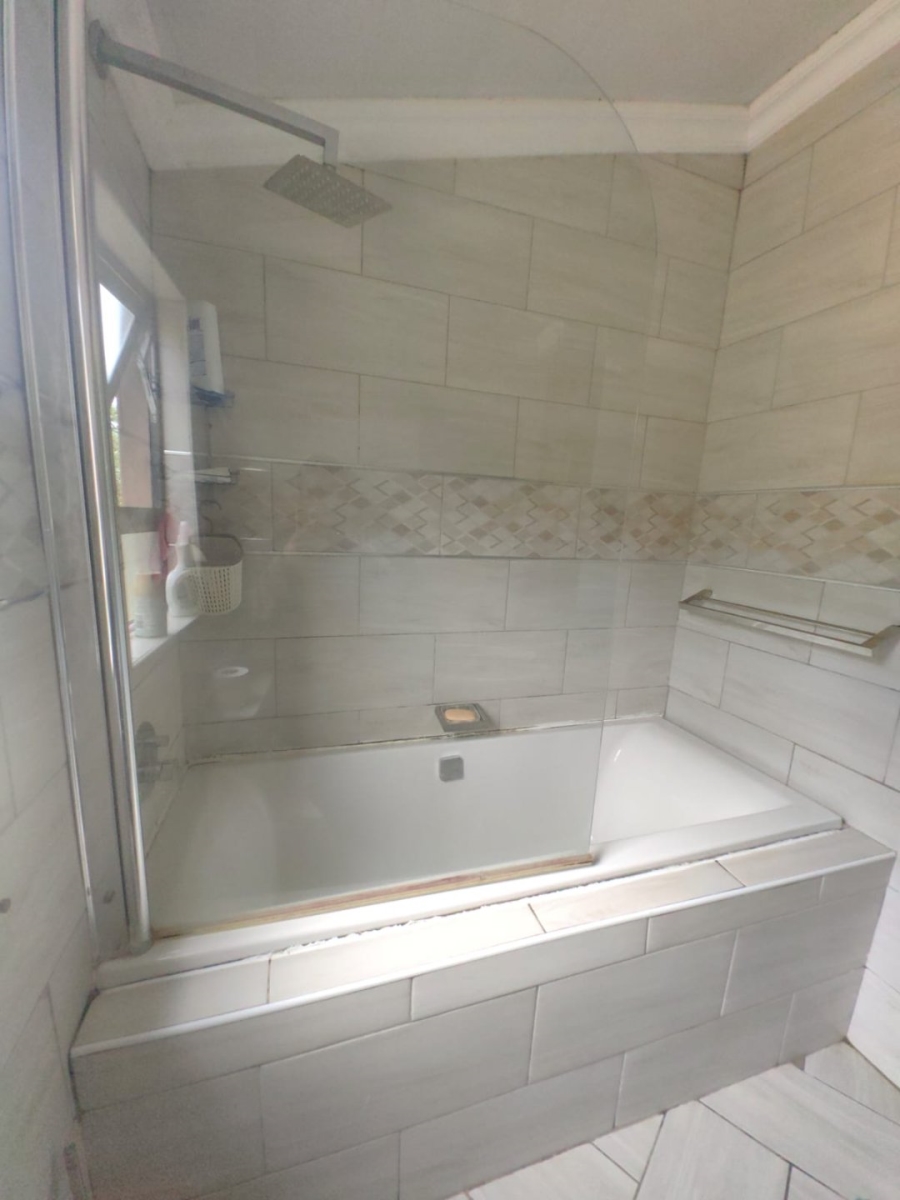 2 Bedroom Property for Sale in Mdantsane Nu 10 Eastern Cape